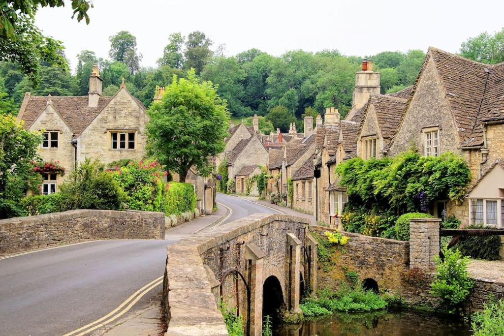 Cotswold Manor House - Country House Retreat With Hot Tub, Ideal For Large Groups Petty France Dış mekan fotoğraf