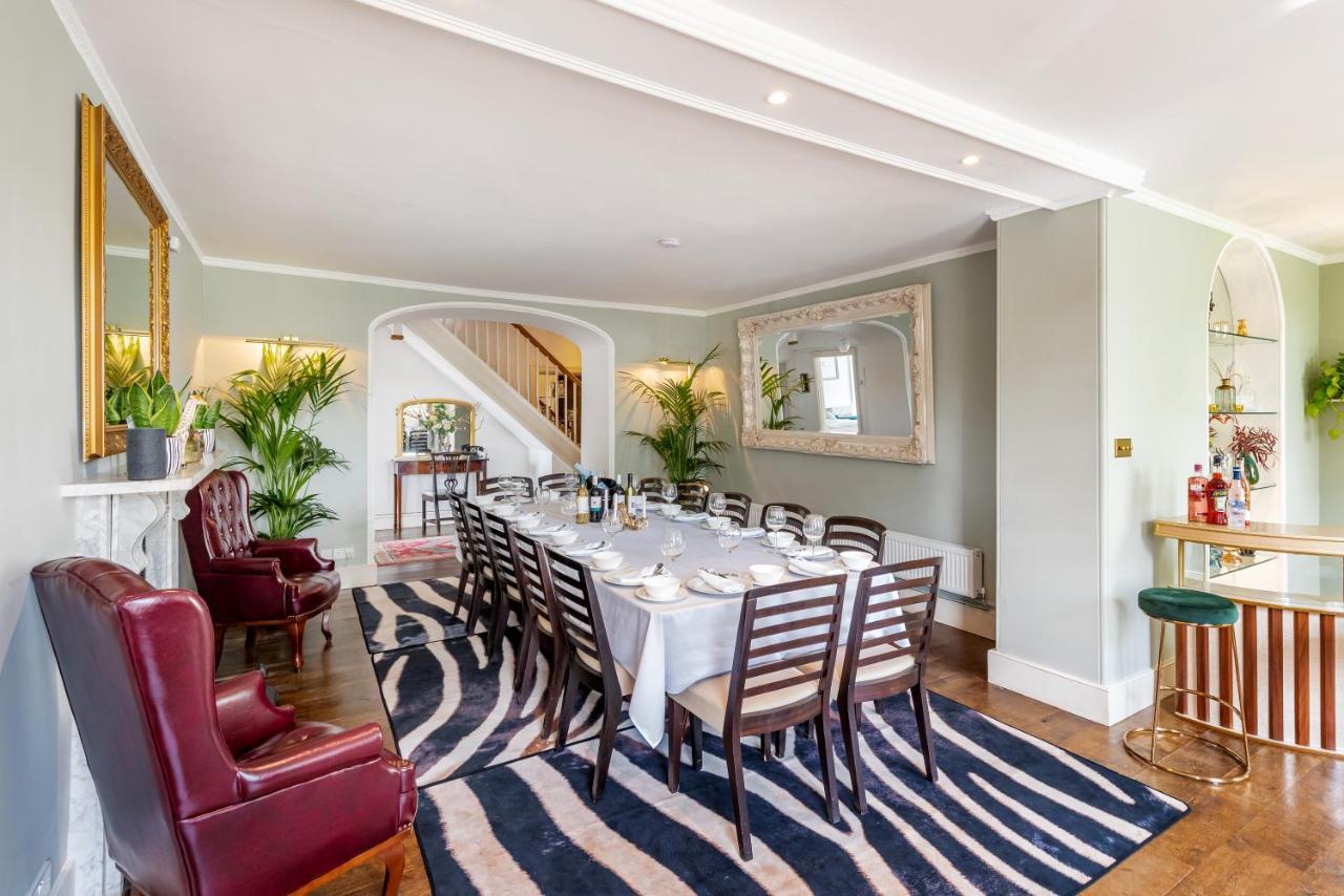 Cotswold Manor House - Country House Retreat With Hot Tub, Ideal For Large Groups Petty France Dış mekan fotoğraf