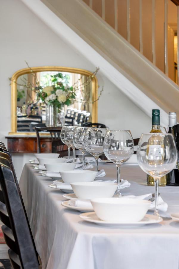 Cotswold Manor House - Country House Retreat With Hot Tub, Ideal For Large Groups Petty France Dış mekan fotoğraf