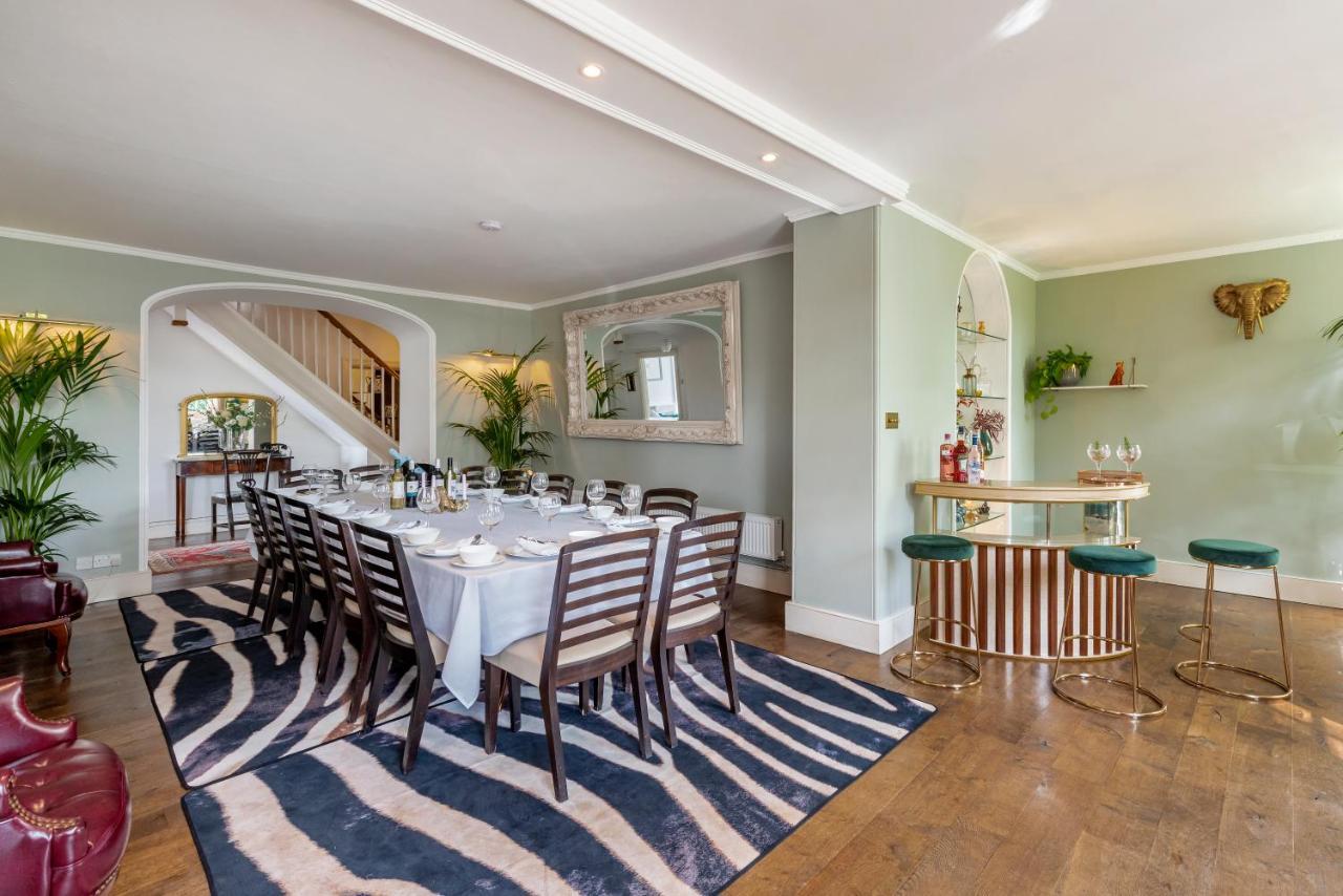 Cotswold Manor House - Country House Retreat With Hot Tub, Ideal For Large Groups Petty France Dış mekan fotoğraf